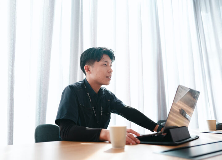 「起きてから寝るまで、ずっとコードを書いている」——AIと役割分担で”一人で完結”する25歳の起業家、株式会社Reang・後藤田烈志
